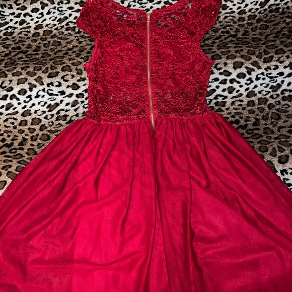 Red Dress - Picture 3 of 4